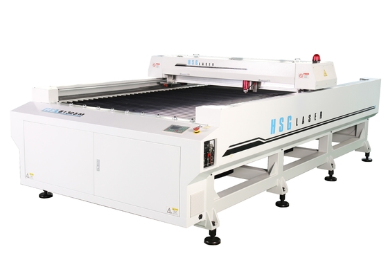 300 pequenos - máquinas de corte do laser do CNC 500W para a folha metálica
